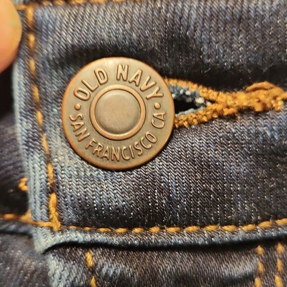Old Navy Women's Mid-Rise "Kicker Bootcut" Dark Wash Jeans Size 10 - Picture 7 of 7